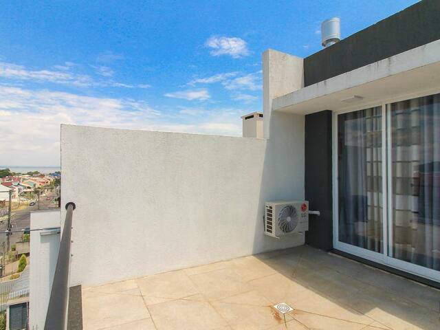 #24 - Casa para Venda em Porto Alegre - RS - 2